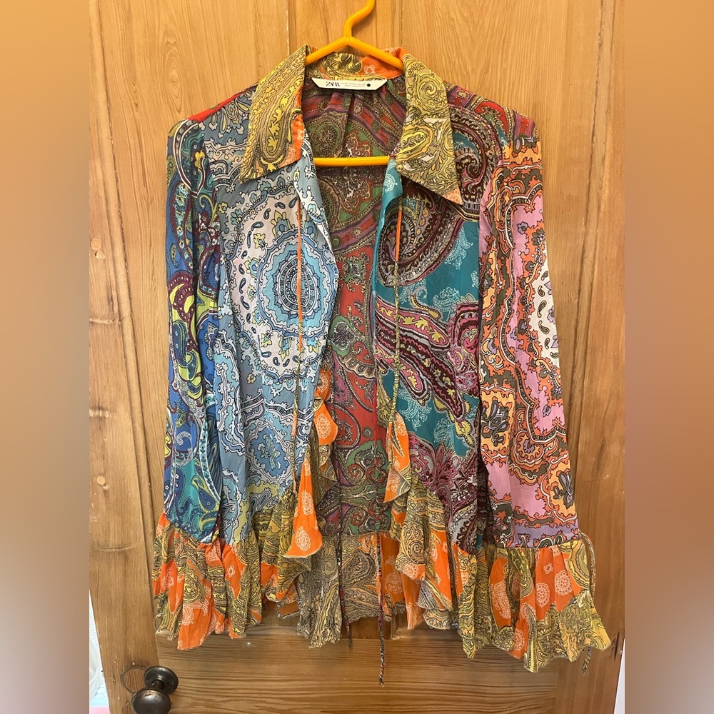 Zara Cardi